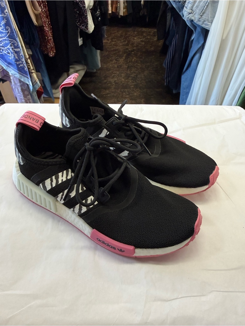 Adidas NMD_R1 GX8107 Zebra Print Black Pink Boost Sneakers Women’s Size 8